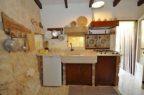 Trullo Beneficati in Taviano