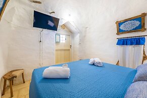 Trullo Mmammineddhu in Torre San Giovanni