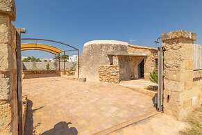 Trullo Mmammineddhu in Torre San Giovanni