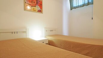 Apartment Torre Suda 1 - 7 Beds Just a few Meters From the sea