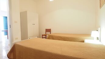 Apartment Torre Suda 1 - 7 Beds Just a few Meters From the sea