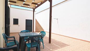 Apartment Torre Suda 1 - 7 Beds Just a few Meters From the sea