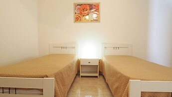 Apartment Torre Suda 1 - 7 Beds Just a few Meters From the sea