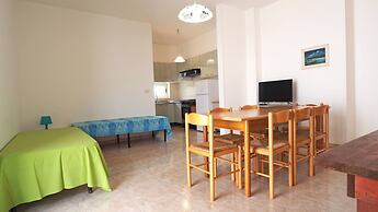Apartment Torre Suda 1 - 7 Beds Just a few Meters From the sea