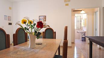 Villetta Torre Suda 1 - 6 Beds Just a few Meters From the sea