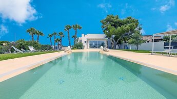 Villa Eriberto - Pool 3 Bedrooms 8 Sleeps