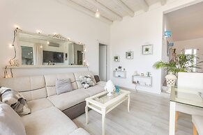 Villa Eriberto - Pool 3 Bedrooms 8 Sleeps
