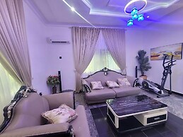 All Smiles Luxury Apartment