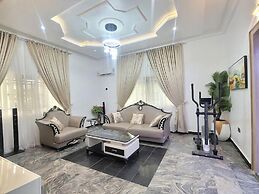 All Smiles Luxury Apartment