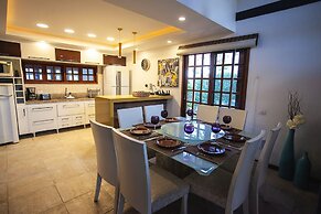 Bz03 Casa 4 suítes e área gourmet priv