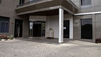 Limeridge Signature Hotel