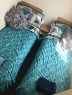 Gwel y Mor 2-bed Chalet With Sea Views & Terrace