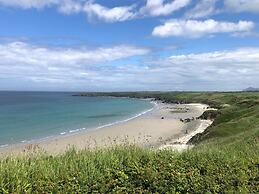 Gwel y Mor 2-bed Chalet With Sea Views & Terrace