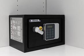 Crystal - by Kairos Apartments