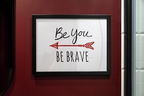 Crystal - by Kairos Apartments