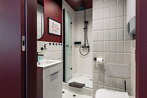 Crystal - by Kairos Apartments