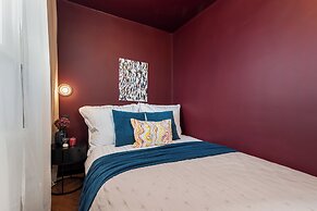 Crystal - by Kairos Apartments