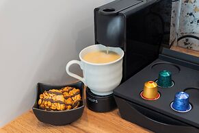 Crystal - by Kairos Apartments