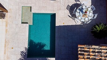 Bz36 600m Rua das Pedras Casa c piscina