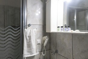 Perla Pool Hotel Andros