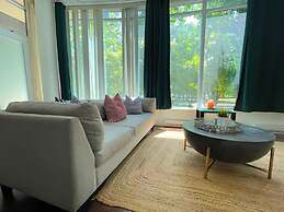 Enercare - Lakeshore Retreat