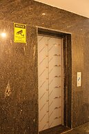 Hotel Crystal Suites