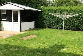 The Woodfarm Lodge - 3 Bedroom House With Parking