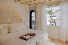 Donatella Boutique Hotel & Restaurant