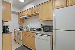 Prime 2BR Chicago Apartment