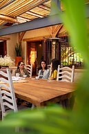 EL EQUIMITE HOTEL BOUTIQUE
