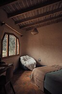 EL EQUIMITE HOTEL BOUTIQUE