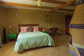 EL EQUIMITE HOTEL BOUTIQUE