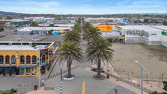 Christchurch Backpackers and Cafe