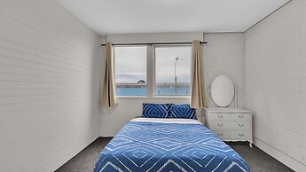 Christchurch Backpackers and Cafe