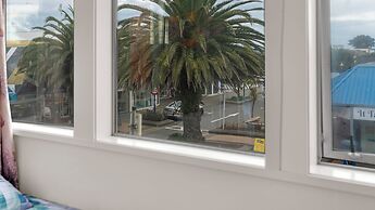 Christchurch Backpackers and Cafe