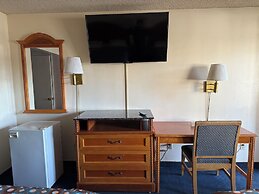 Fiesta Inn- Bell Gardens/ Los Angeles