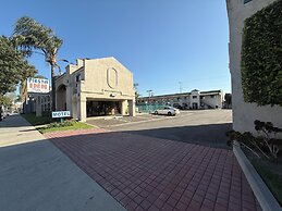 Fiesta Inn- Bell Gardens/ Los Angeles