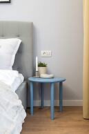 Gorgeous 2BR Condos Steps from Old Town