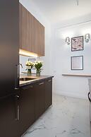 Gorgeous 2BR Condos Steps from Old Town