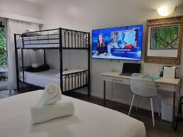 Mission Beach Lodge