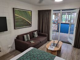 Mission Beach Lodge