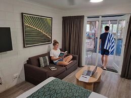 Mission Beach Lodge