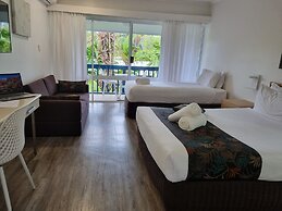 Mission Beach Lodge