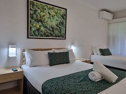 Mission Beach Lodge
