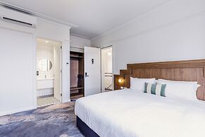 The Lakes Hotel, Rosebery