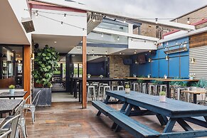 The Lakes Hotel, Rosebery