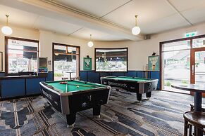 The Lakes Hotel, Rosebery