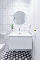 The Lakes Hotel, Rosebery