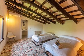 Country House in Buger With Pool & Near Beach