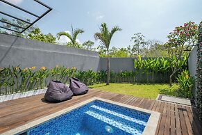 Private Villa Ayra 8F 10min MelastiBeach